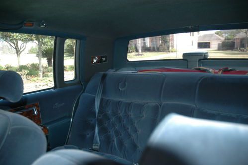1991 Cadillac Brougham d'Elegance Sedan 4-Door 5.0L Navy Blue, image 5
