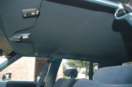 1991 Cadillac Brougham d'Elegance Sedan 4-Door 5.0L Navy Blue, image 7