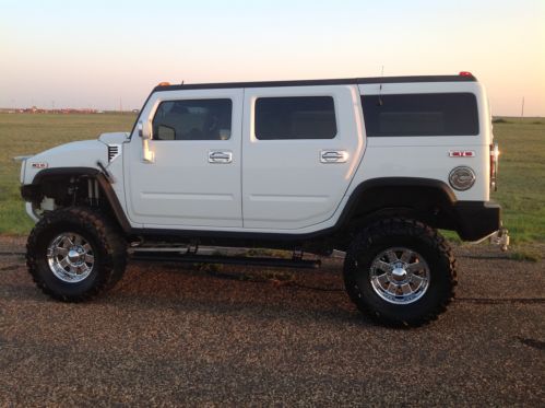 2005 custom hummer, low miles, excellent shape, no reserve!