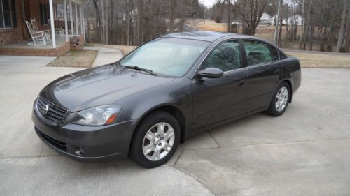 2005 nissan altima 2.5s great condition sirius satellite radio no reserve