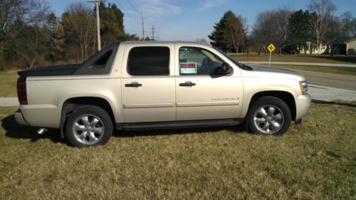 2008 chevrolet avalanche, excellent condition