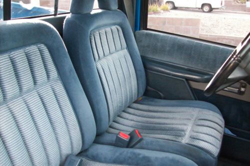 Chevy Shortbed Truck Blue, image 4