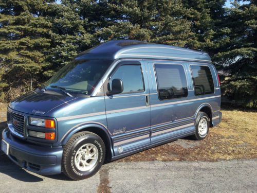 Gmc savana conversion high top limited se edition prestine condition no reserve!