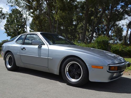 84 Porsche 944, Sapphire Metallic, Black Interior, 2.5 liter/150hp 4-cyl 5-speed, image 2