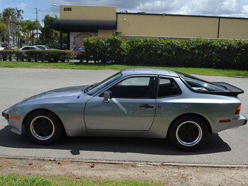 84 Porsche 944, Sapphire Metallic, Black Interior, 2.5 liter/150hp 4-cyl 5-speed, image 7