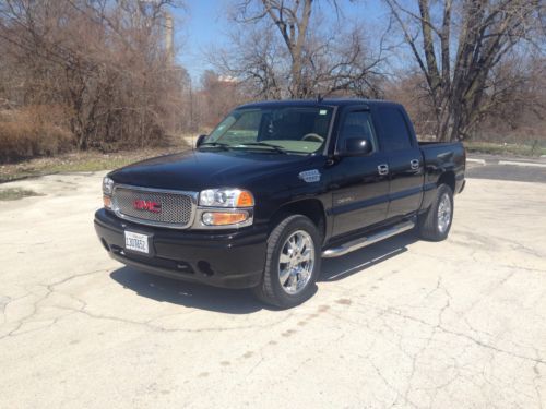 2007 gmc sierra denali  29k miles fully loaded !!!!!!!!