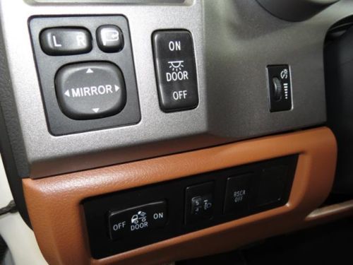 12 4x4 Crewmax Red Rock Leather Power Bluetooth Backup Camera Gas 4WD Alloys AWD, image 34