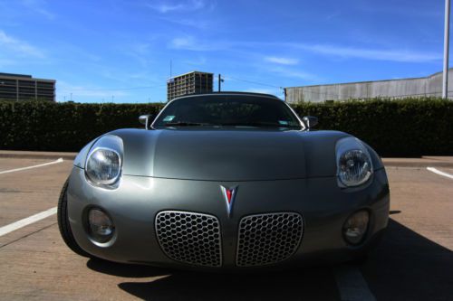 2006 pontiac solstice base convertible 2-door 2.4l