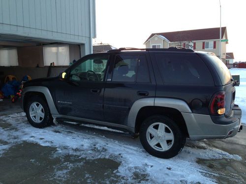 2002 chevrolet trailblazer ltz sport utility 4-door 4.2l....no reserve