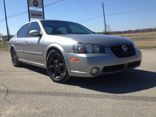 2002 nissan maxima se sedan 4-door 3.5l