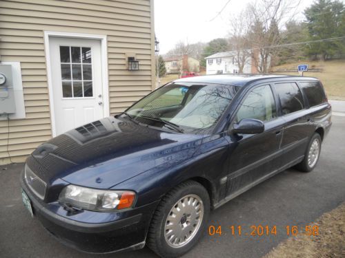 2001 volvo v70 2.4t wagon 4-door 2.4l