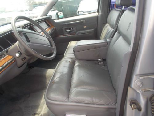 1994 Lincoln Town Car No Reserve, image 3