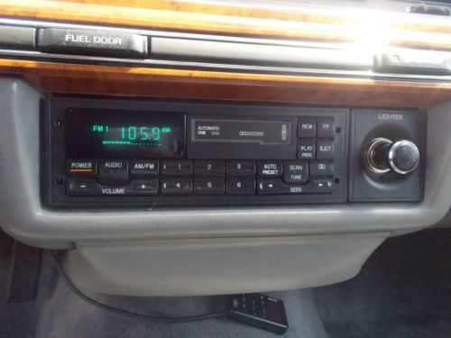 1994 Lincoln Town Car No Reserve, image 7