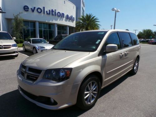 R/t navigation backup camera rear dvd quad seat leather third row power doors