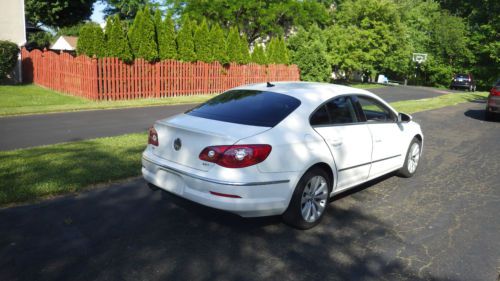 2010 volkswagen cc sport sedan only 32k miles white auto 4 cyl- 2.0 turbocharged