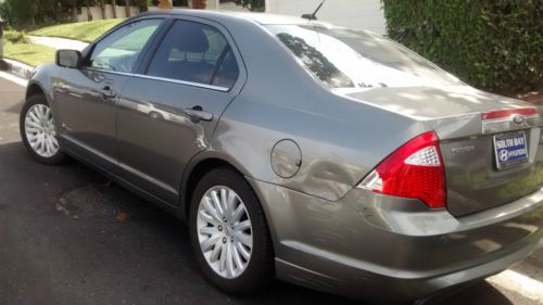 2010 ford fusion hybrid sedan 4-door 2.5l