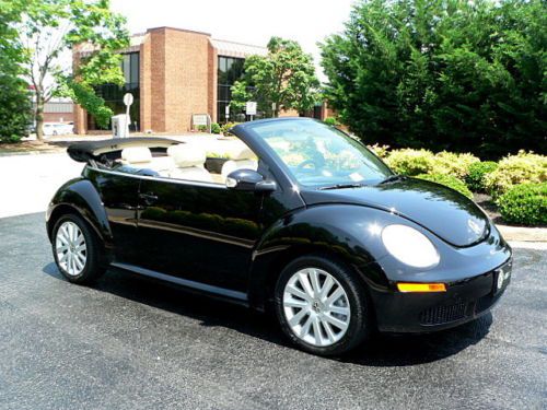 2008 -1 owner since new! every se option! carfax certified! a very nice vw conv!
