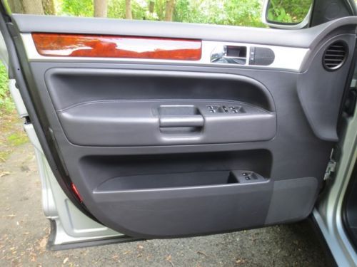 2005 VOLKSWAGEN TOUAREG! AWD! ALL WHEEL DRIVE! 1-OWNER! NO RESERVE! FREE CARFAX!, image 56