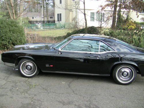 1967 buick riviera gs hardtop 2-door 7.0l