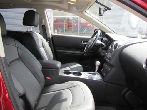 FWD 4dr SUV 2.5L Bluetooth Sunroof 4 Cylinder Engine 4-Wheel ABS A/C Fog Lamps, image 30