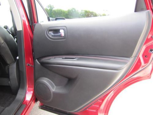 FWD 4dr SUV 2.5L Bluetooth Sunroof 4 Cylinder Engine 4-Wheel ABS A/C Fog Lamps, image 31