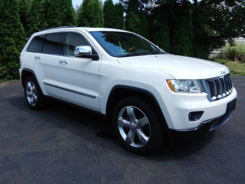 2011 jeep grand cherokee overland w/ pano roof, navigation 4x4