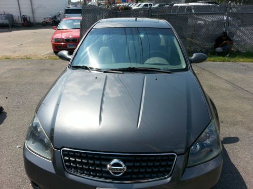 2005 nissan altima s sedan 4-door 2.5l