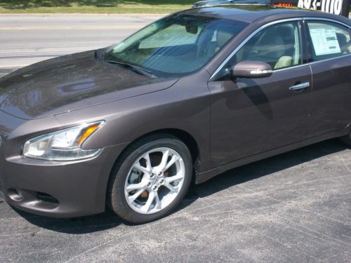 13 2013 nissan maxima  flood salvage brand new 0 miles repairable never on road!