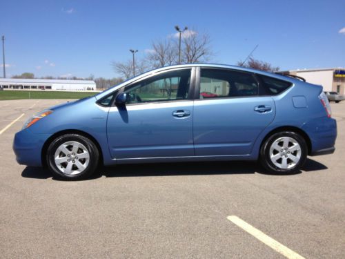 2006 toyota prius hatchback 4-door, hybrid, toyota,gas saver