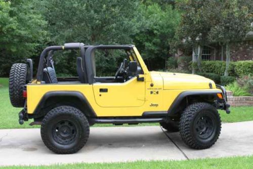 2002 jeep wrangler - custom - low original miles - never off road - pristine