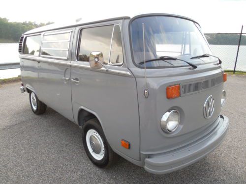 1973 Volkswagen Westfalia Camper Air Conditioning, image 4