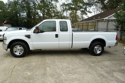 2008 - ford f-250xl super duty extended body pickup -white w/ tan leather seats