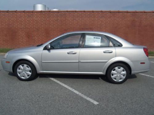 2008 suzuki forenza base