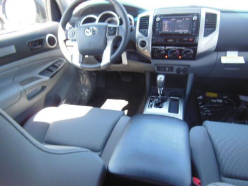 2014 toyota tacoma base