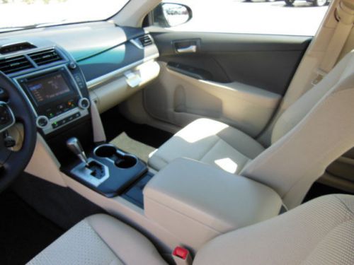 2014 toyota camry le