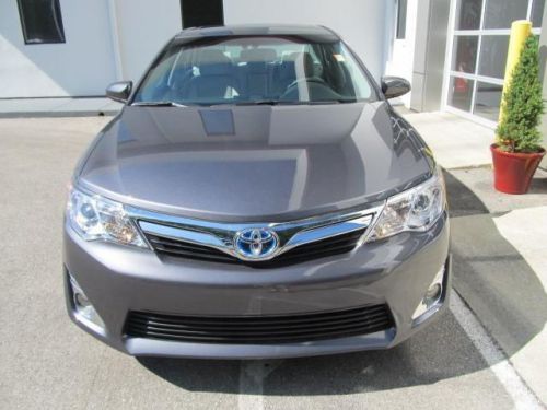2014 toyota camry hybrid xle