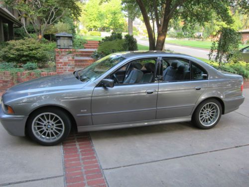 2002 bmw 540i base sedan 4-door 4.4l  50k miles excellent condition 1-owner