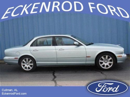 2004 sedan used gas v8 4.2l/256 6-speed automatic w/od  rwd blue