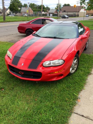 2002 chevrolet camaro base coupe 2-door 3.8l 35th year anniversary