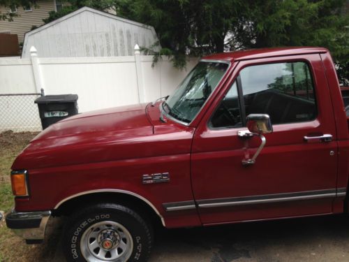 1990 ford f150 lariat pickup truck