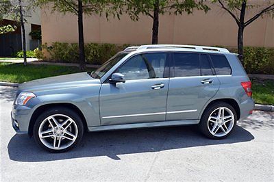 2012 mercedez benz glk350 glk 350 amg styling. one owner. many factory options