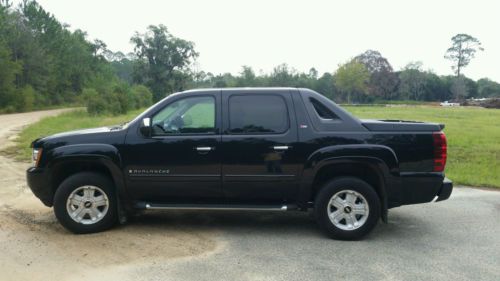 2007 chevrolet avalanche ltz crew cab pickup 4-door 5.3l