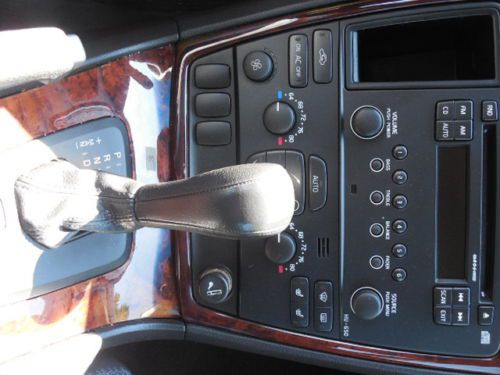 2006 Volvo XC70 Base Wagon 4-Door 2.5L, image 6