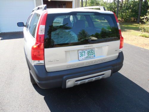 2006 Volvo XC70 Base Wagon 4-Door 2.5L, image 9