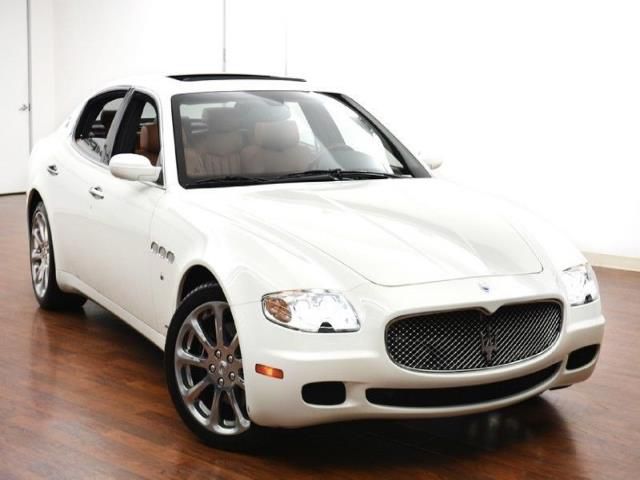 Maserati quattroporte executive gt sedan 4-door