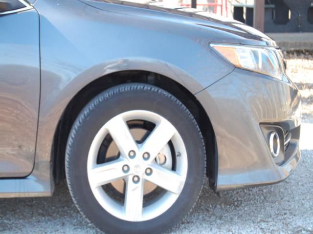 Toyota camry se sport sedan 4-door