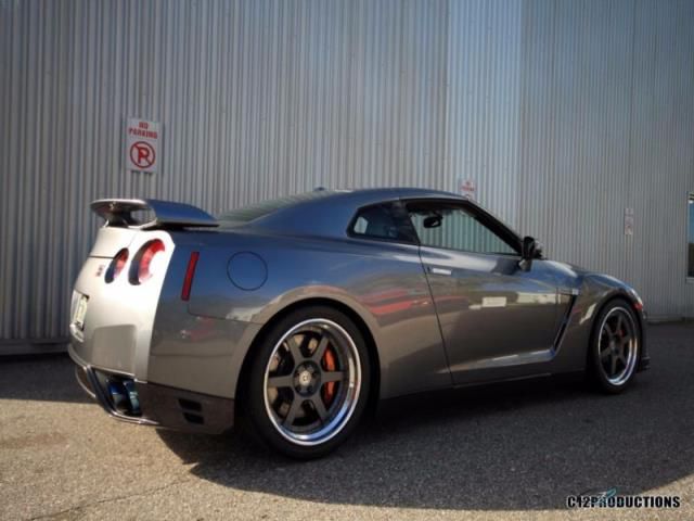 Nissan: gt-r premium
