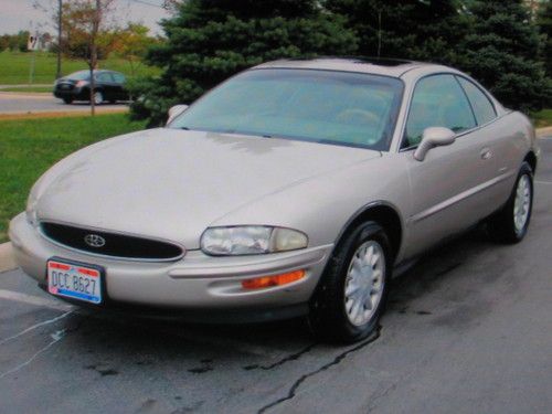 1996 buick riviera base coupe 2-door 3.8l supercharged classic