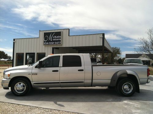 2008 dodge ram 3500 mega cab (stretch) cummins diesel 6 speed auto.( nice)