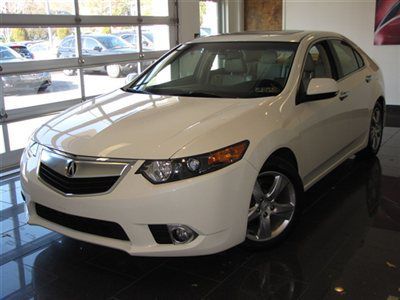 2011 acura tsx sedan. automatic